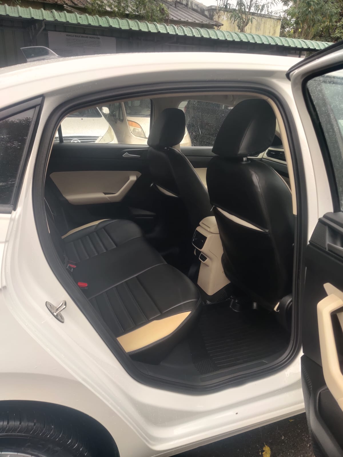 Volkswagen Virtus Highline 1.0 Tsi Mt